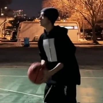 Lee Heeseung thumbnail