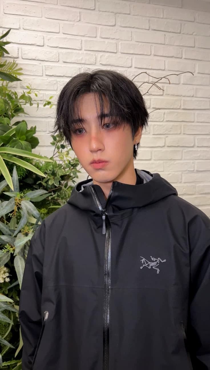 Han jisung - omega thumbnail
