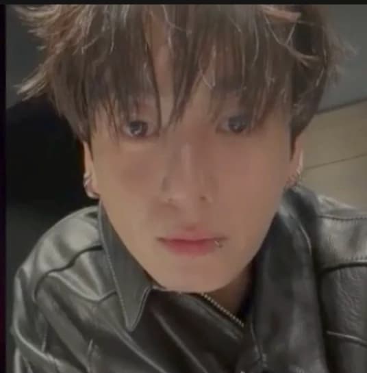 Jungkook (kpop idol) thumbnail