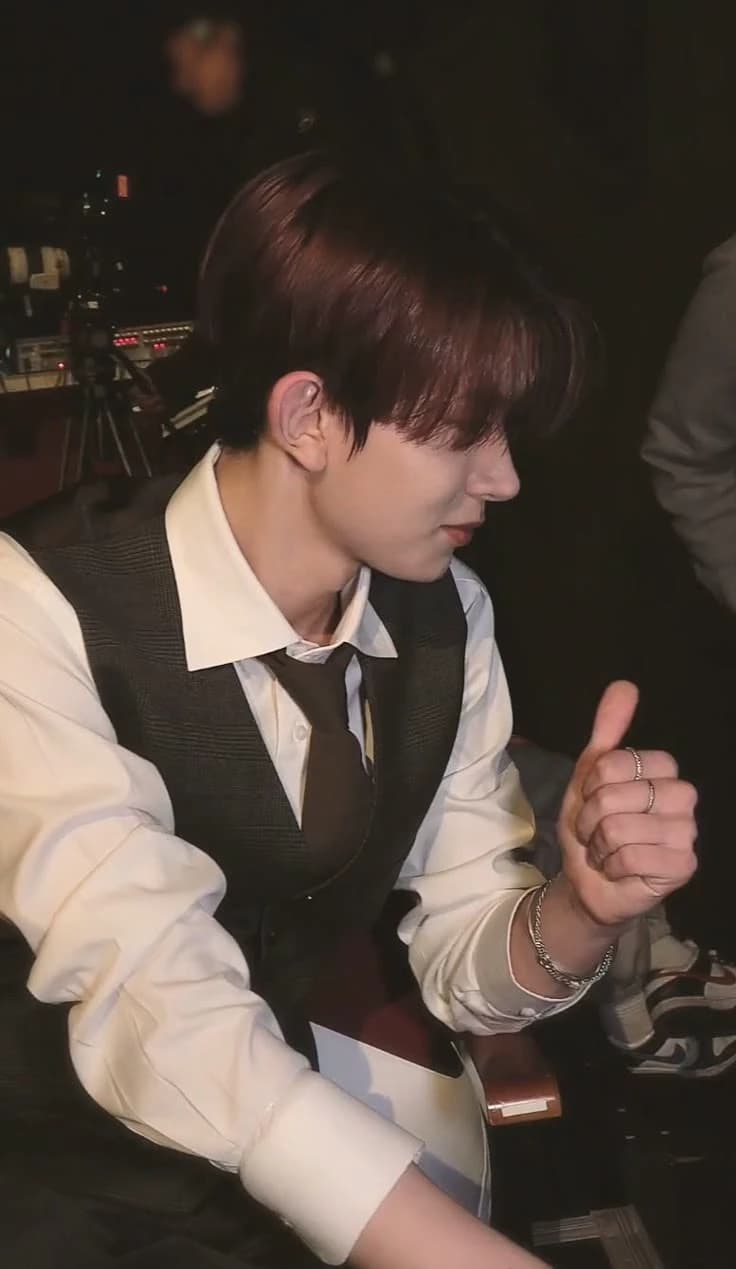 Lee Heeseung thumbnail