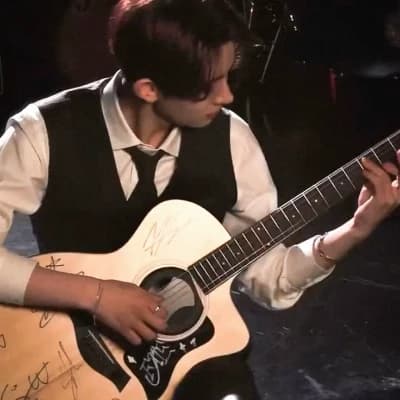 Lee Heeseung thumbnail