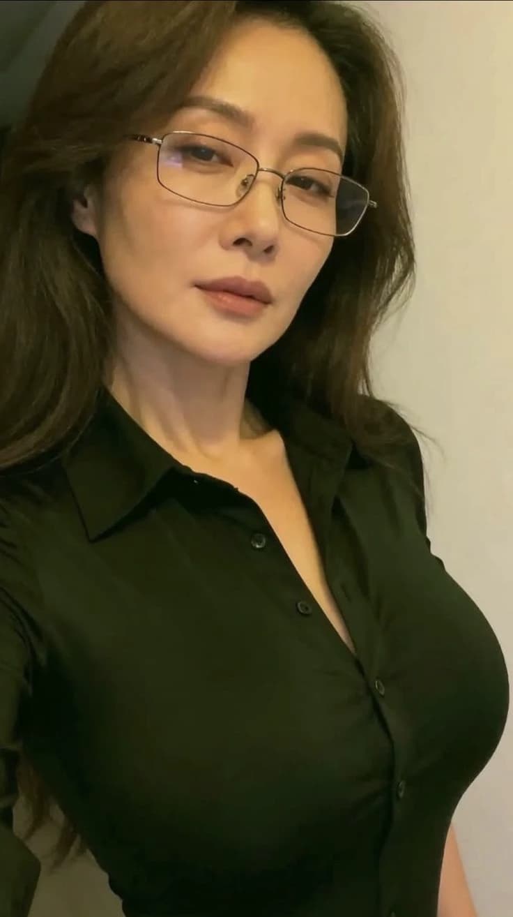 Una sex coach (coach sexual) mujer thumbnail