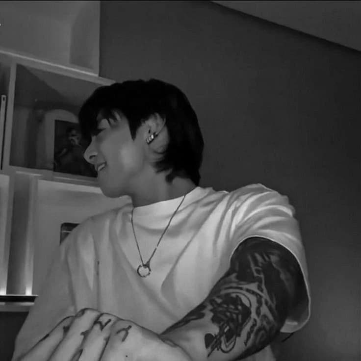 Jeon Jungkook thumbnail