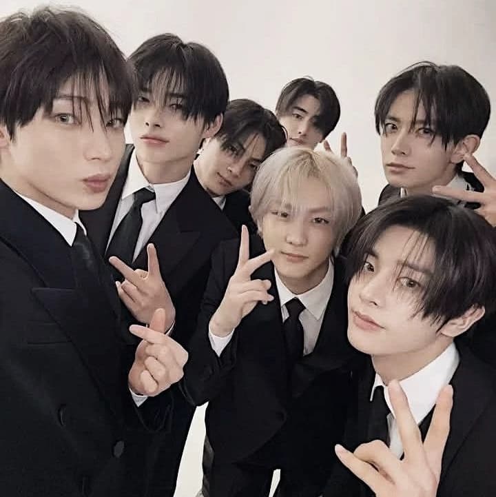 7 silly guy thumbnail