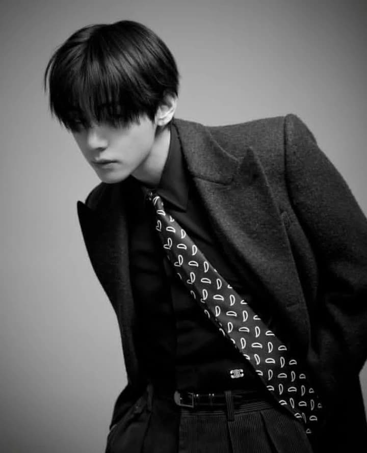 Kim Taehyung. thumbnail