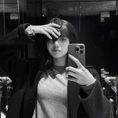 Lisa (Blackpink) thumbnail
