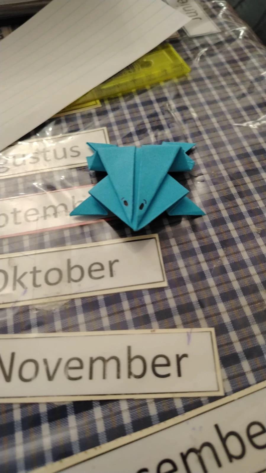 The jumping blue frog thumbnail
