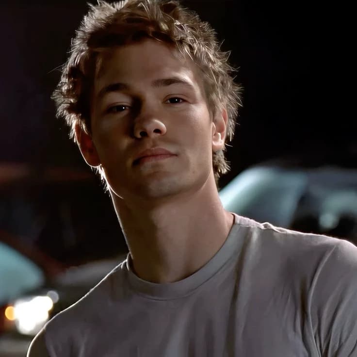 Lucas Scott thumbnail