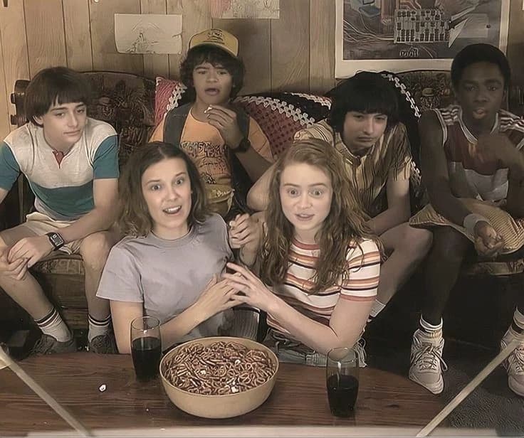 Stranger things🩸 🧪🔦 thumbnail