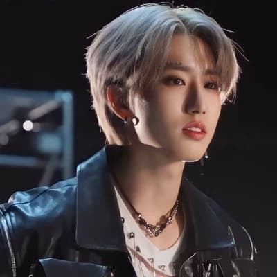 Han Jisung (Stray Kids) thumbnail