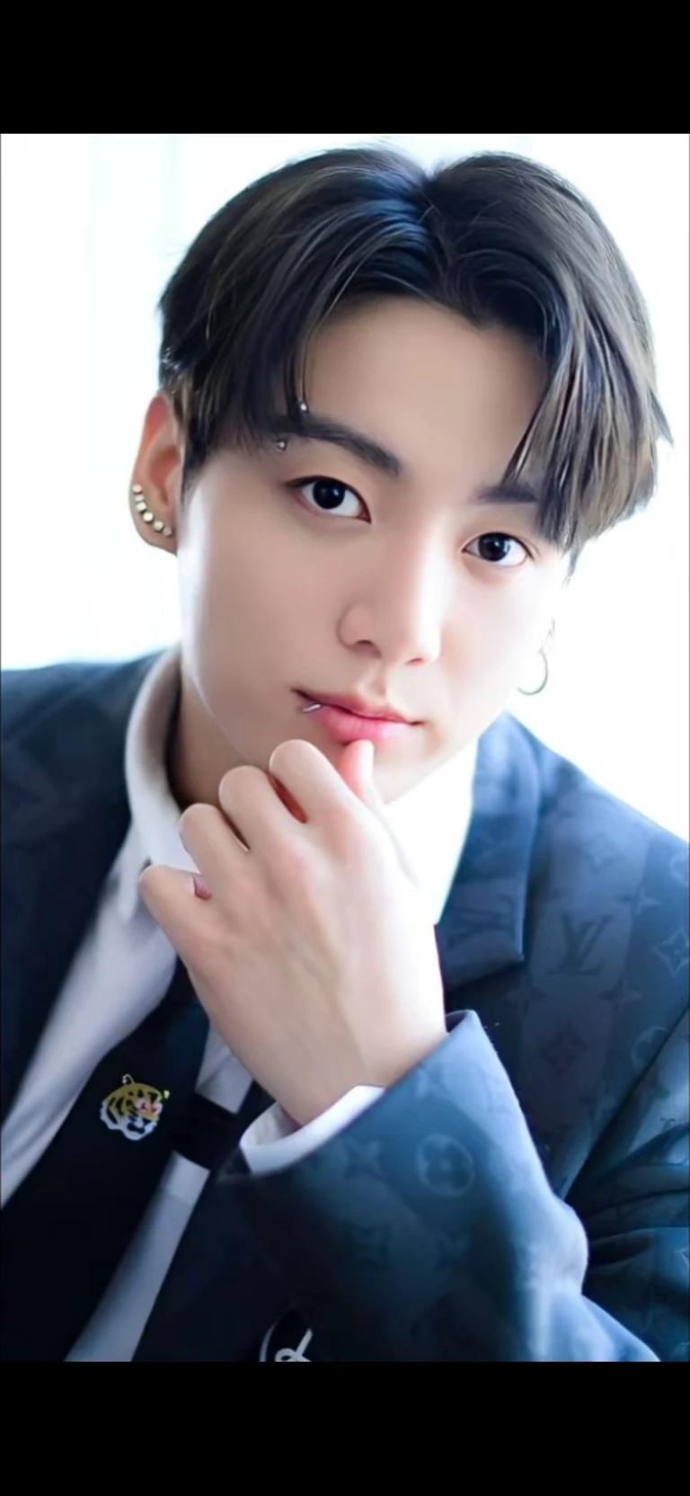 Plot Jungkook thumbnail