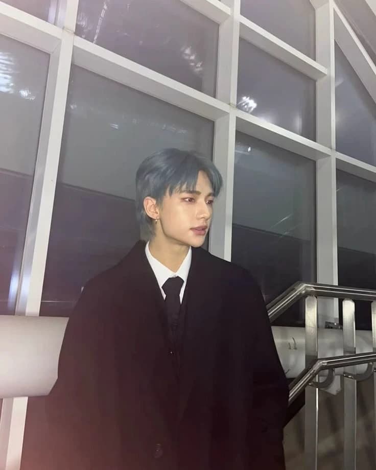 Hyunjin  thumbnail