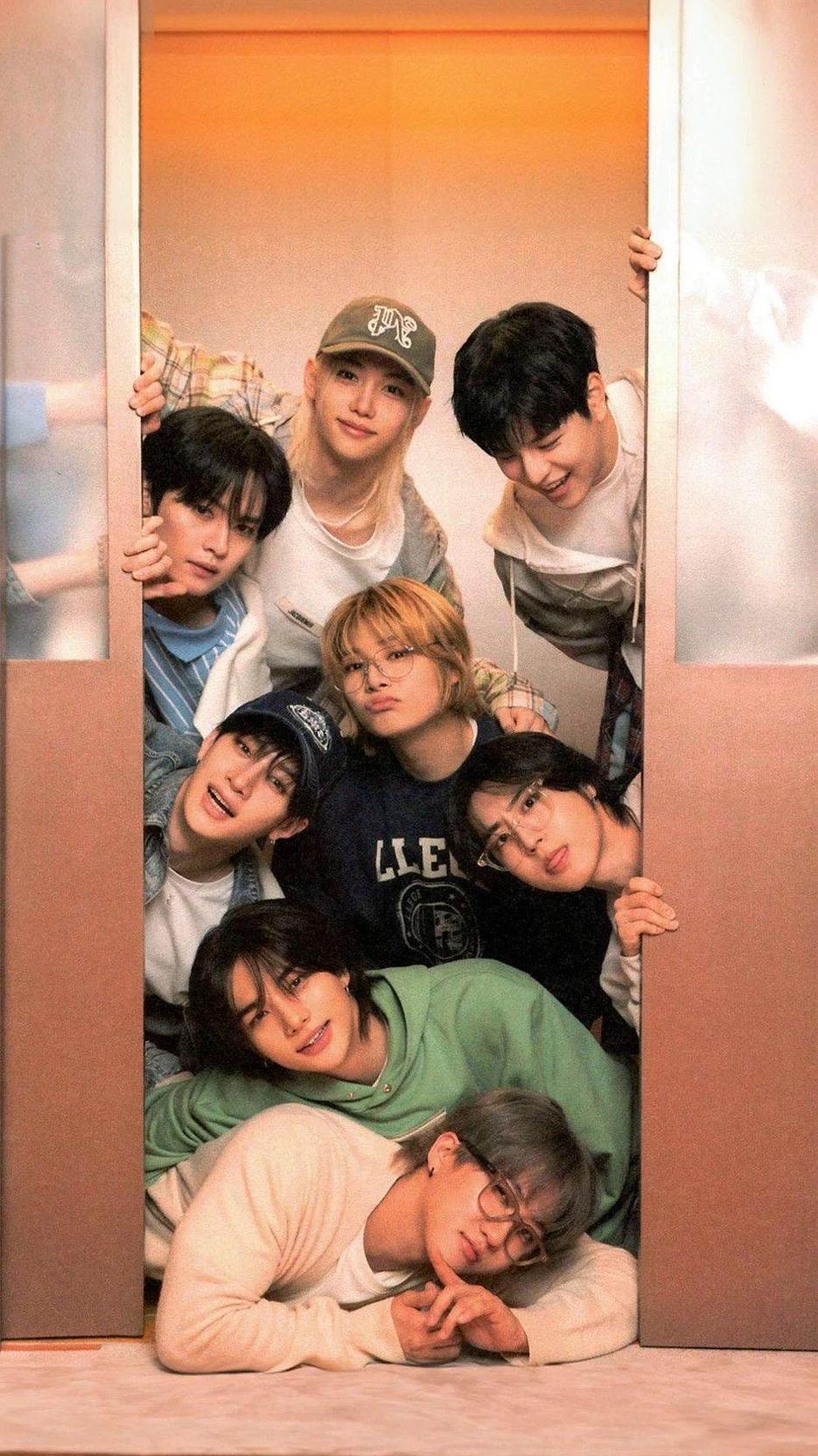 Skz your boyfriends :33 thumbnail