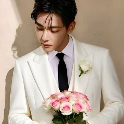 Kim Taehyung  thumbnail