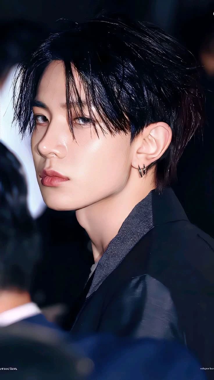 Lee heeseung  thumbnail