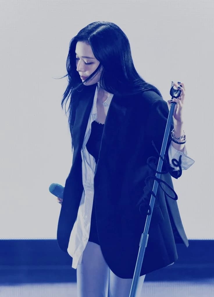 — GL | Kim Minjeong. thumbnail