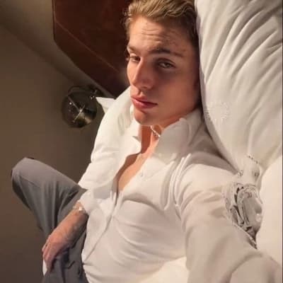 Mateo ( ex-boyfriend ) thumbnail