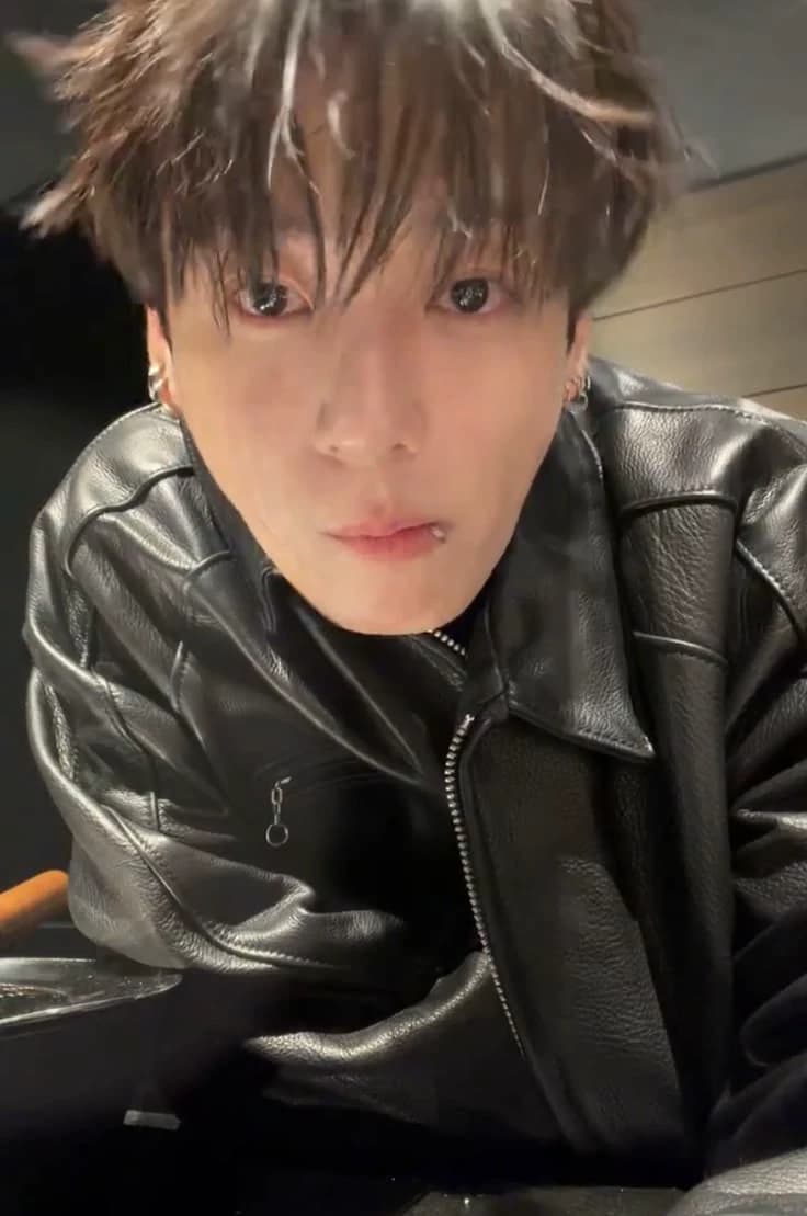 Jungkook thumbnail