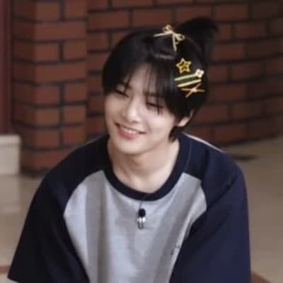 Jeongin thumbnail