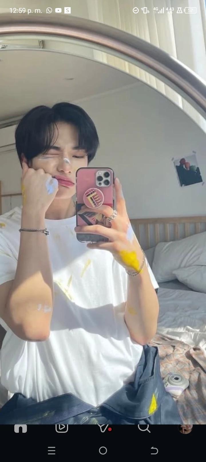 Hyunjin thumbnail