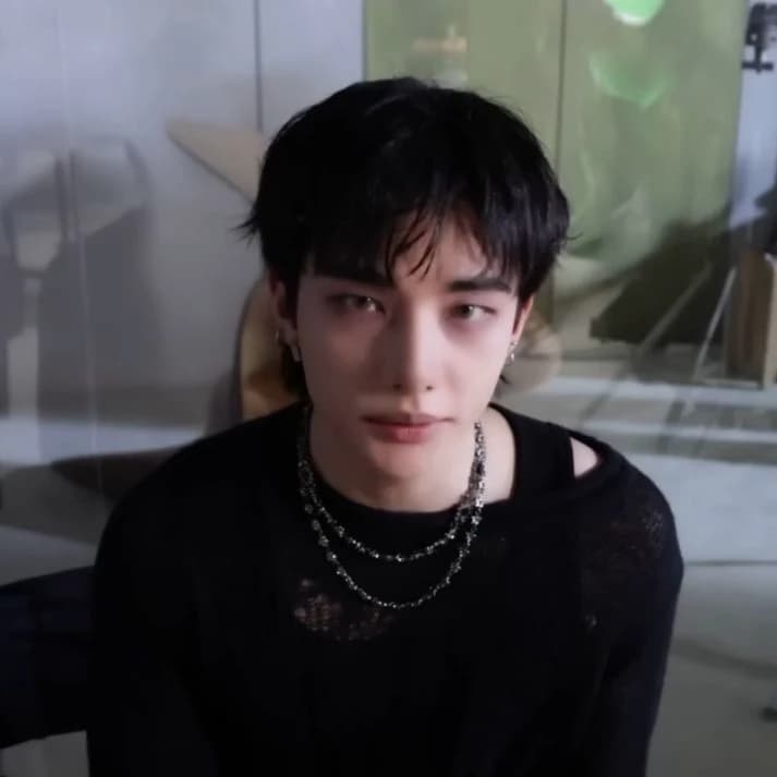 Hyunjin thumbnail