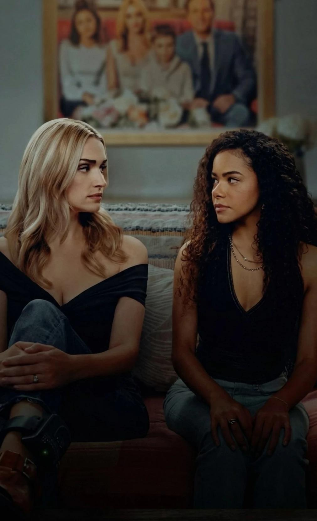 Ginny & Georgia thumbnail