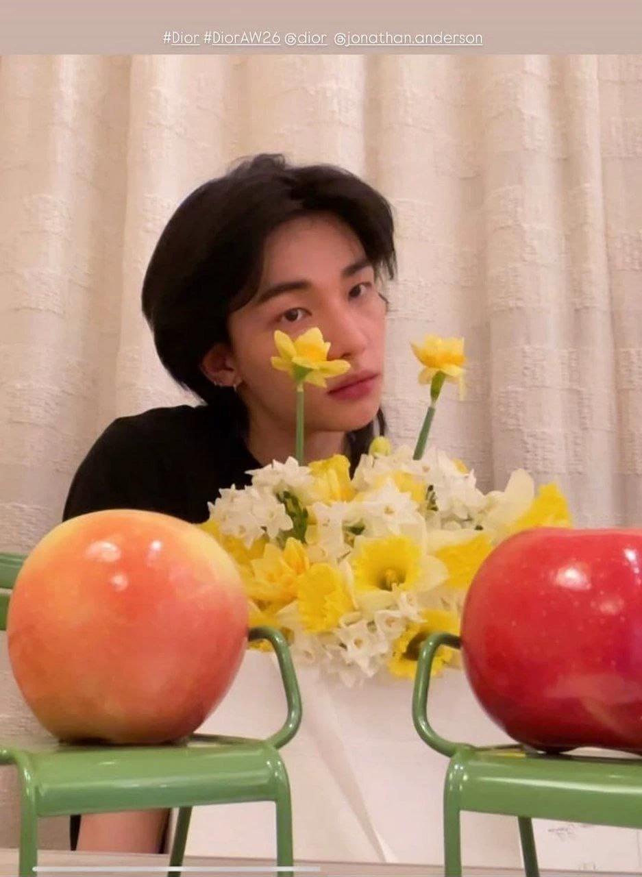 Hyunjin thumbnail