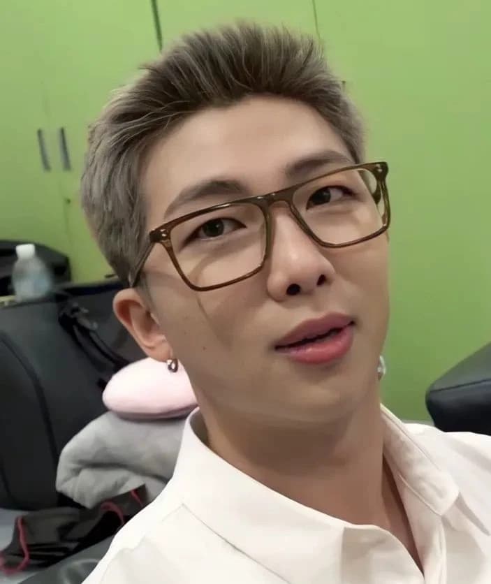 Kim namjoon, thumbnail