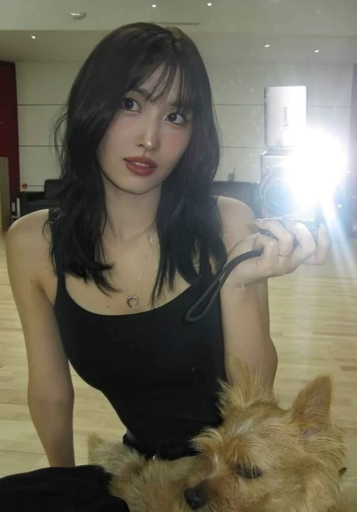 Momo from TWICE thumbnail