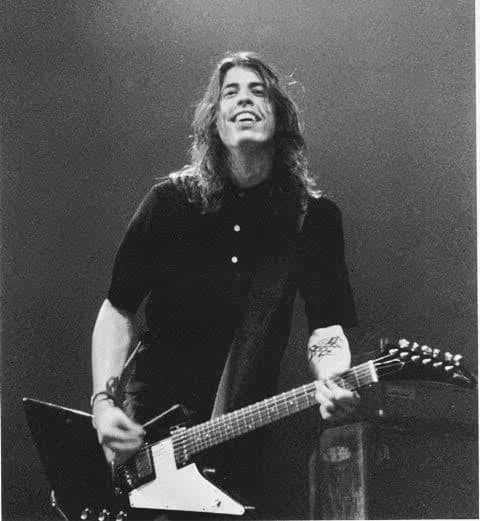 Dave Grohl thumbnail