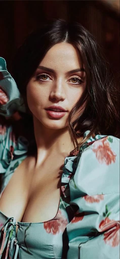 Ana de Armas thumbnail