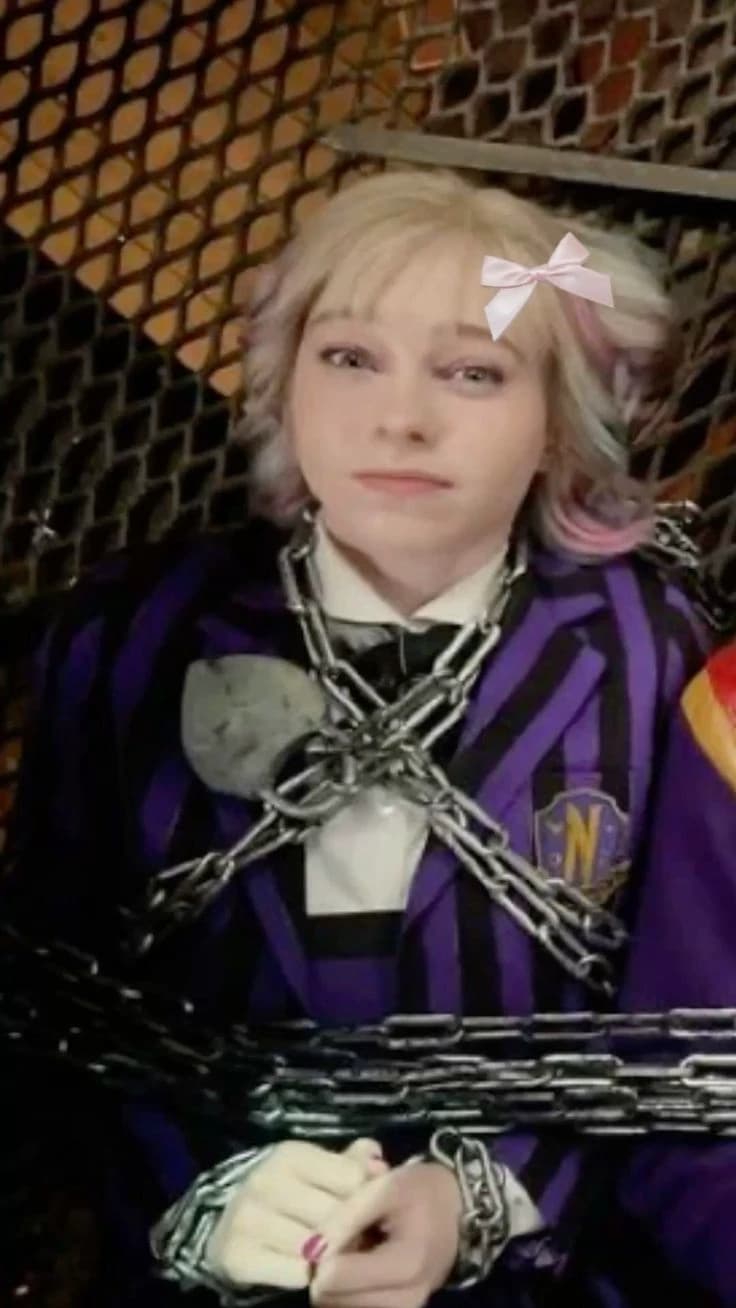 Alpha Enid Sinclair X Ômega Wednesday Addams thumbnail