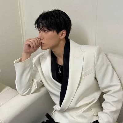 Choi San thumbnail