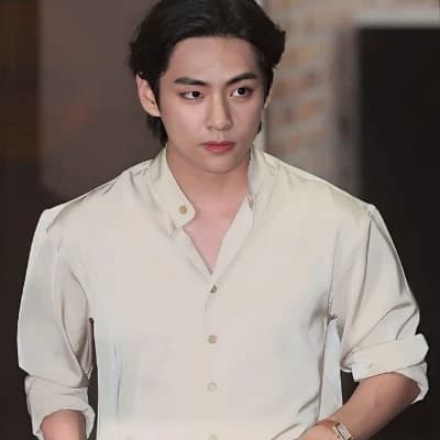 Kim Taehyung thumbnail