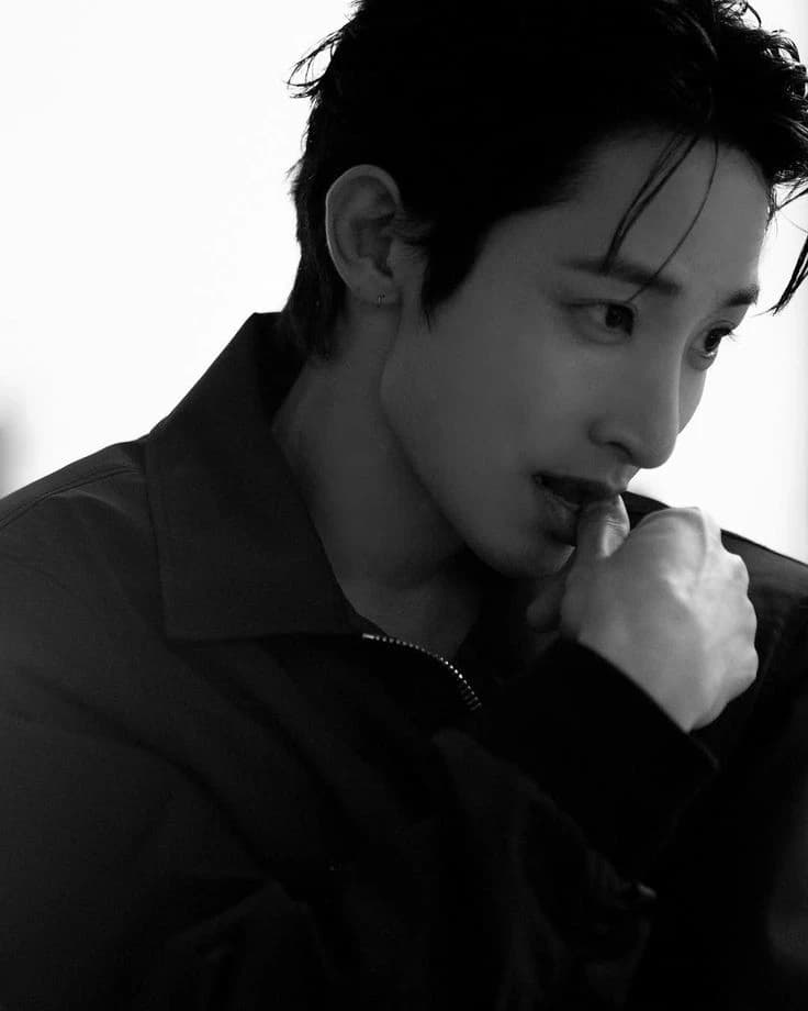 Lee so Hyuk thumbnail