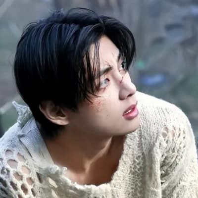 Kim Taehyung thumbnail
