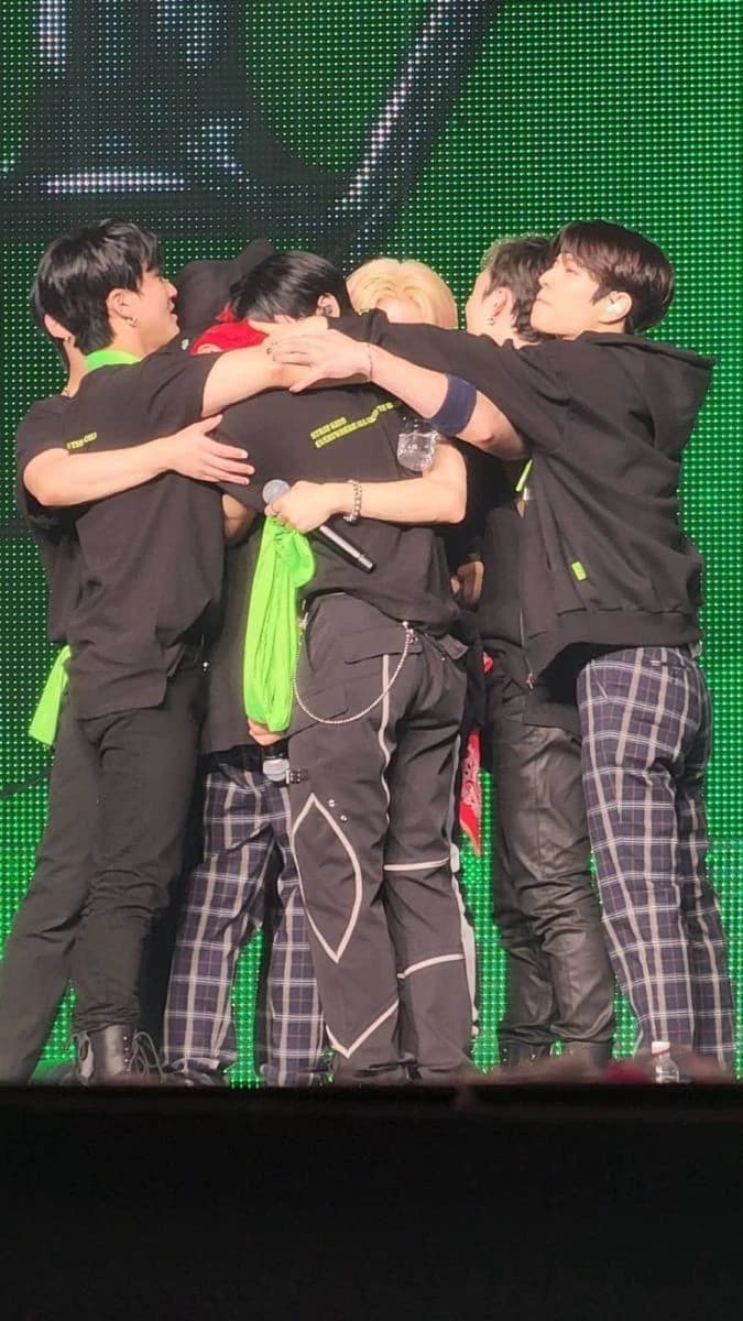 Stray Kids thumbnail