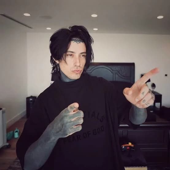 Ronnie Radke thumbnail