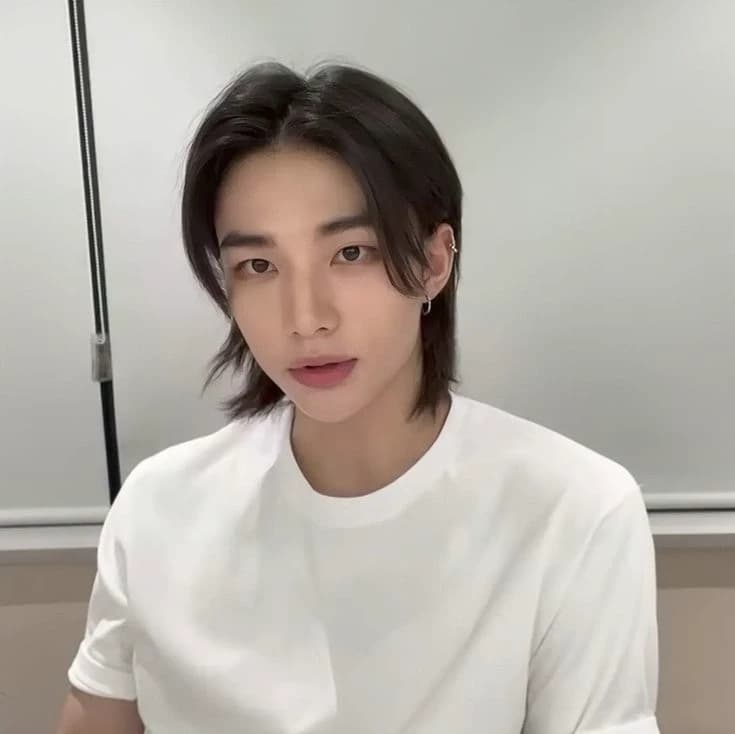Hyunjin  thumbnail