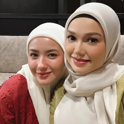 Hannah Delisha & Puteri Sarah Liyana  thumbnail