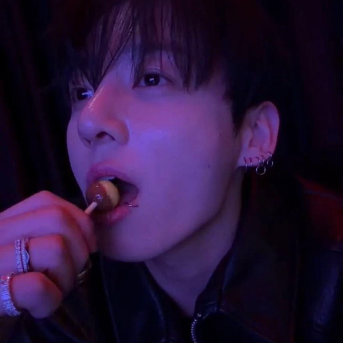 Jungkook - best friend thumbnail