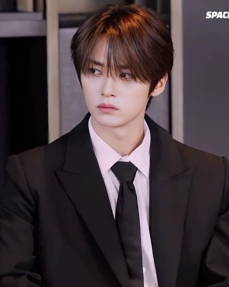 Lee know thumbnail