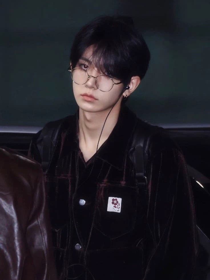 Lee Heeseung thumbnail