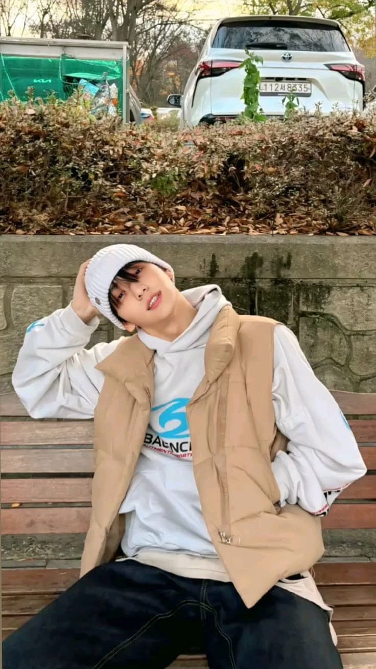 SOOBIN thumbnail