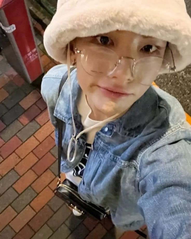 Hyunjin thumbnail