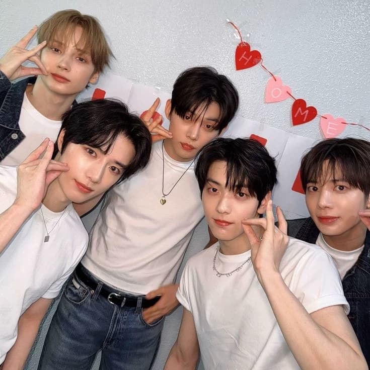 Txt — Huening Kai, Kang Taehyun, Choi Soobin, Choi Beomgyu, Choi Yeonjun thumbnail