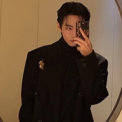 Kim Taehyung thumbnail
