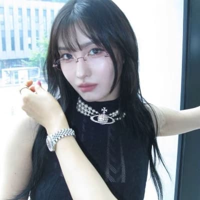 Professor Hirai Momo thumbnail