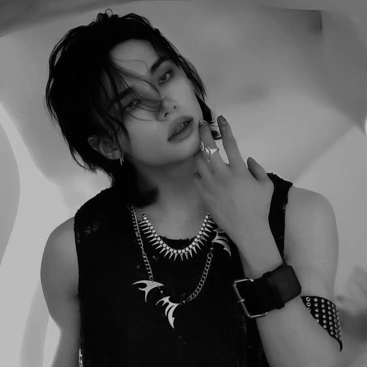 Hyunjin thumbnail