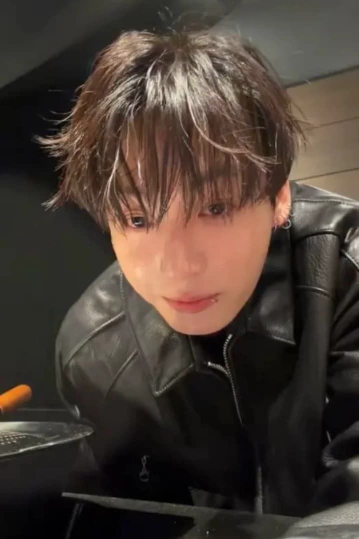 Jeon Jungkook thumbnail
